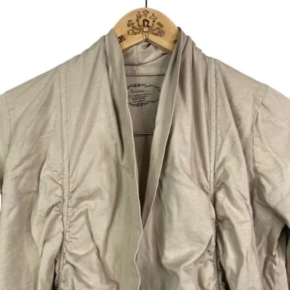 TRINITY WOMEN'S TAUPE ORGANIC COTTON OPEN‎ RUCHED W/TIES FRONT BLAZER MEDIUM - Picture 2 of 4
